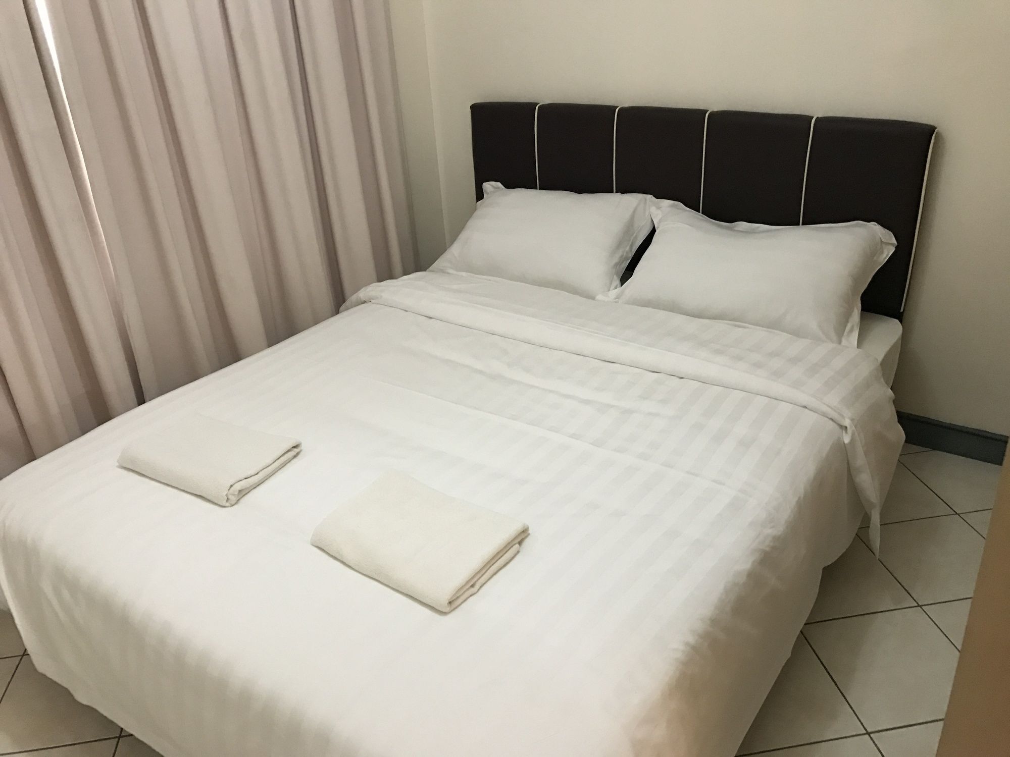 קוטה קינבלו Sunset & Seaview Vacation Condos At Marina Court Resort Condo מראה חיצוני תמונה
