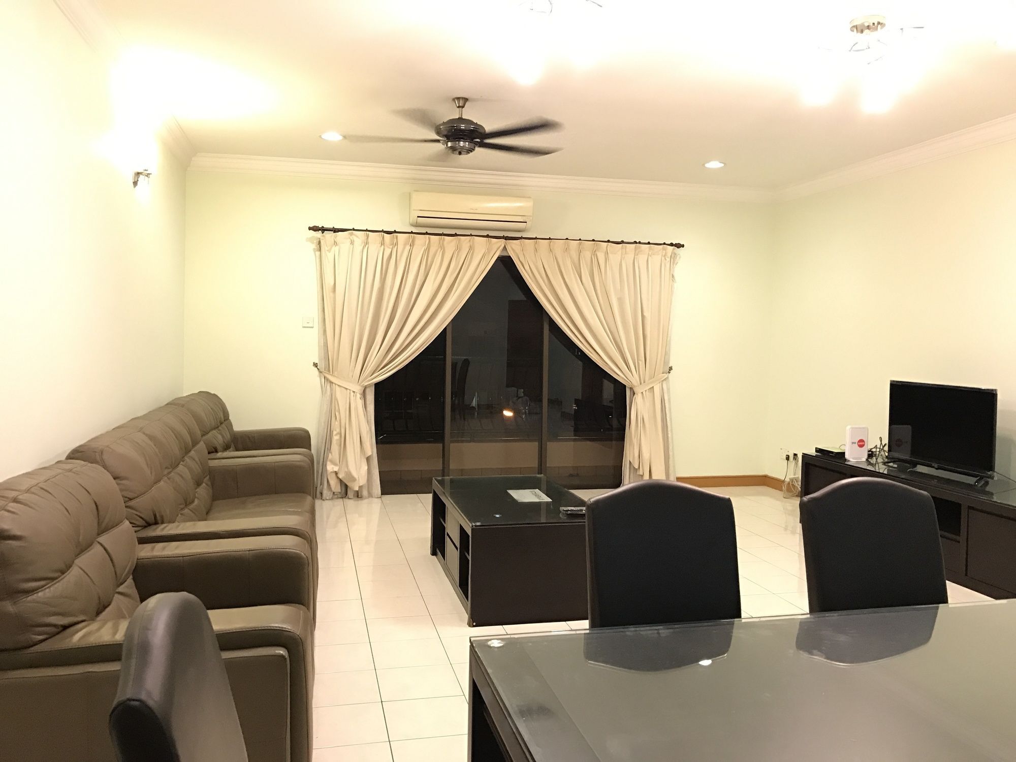 קוטה קינבלו Sunset & Seaview Vacation Condos At Marina Court Resort Condo מראה חיצוני תמונה